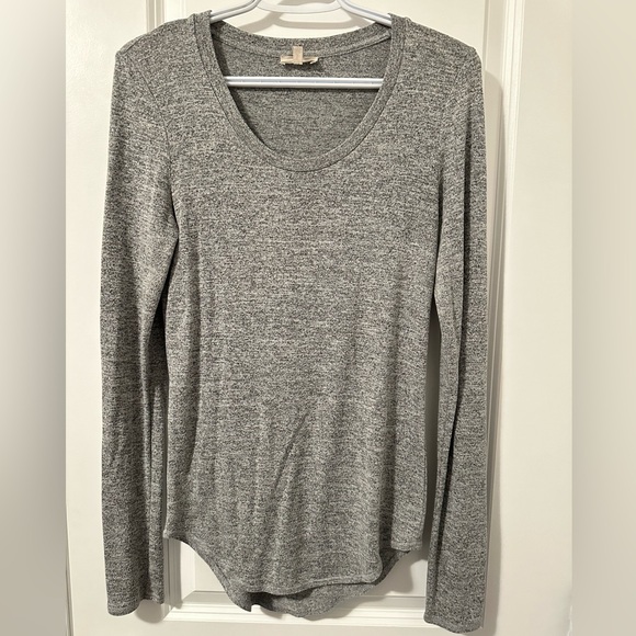 Wilfred Free Heather Grey Classic Long-sleeve, women’s size M - Picture 1 of 2